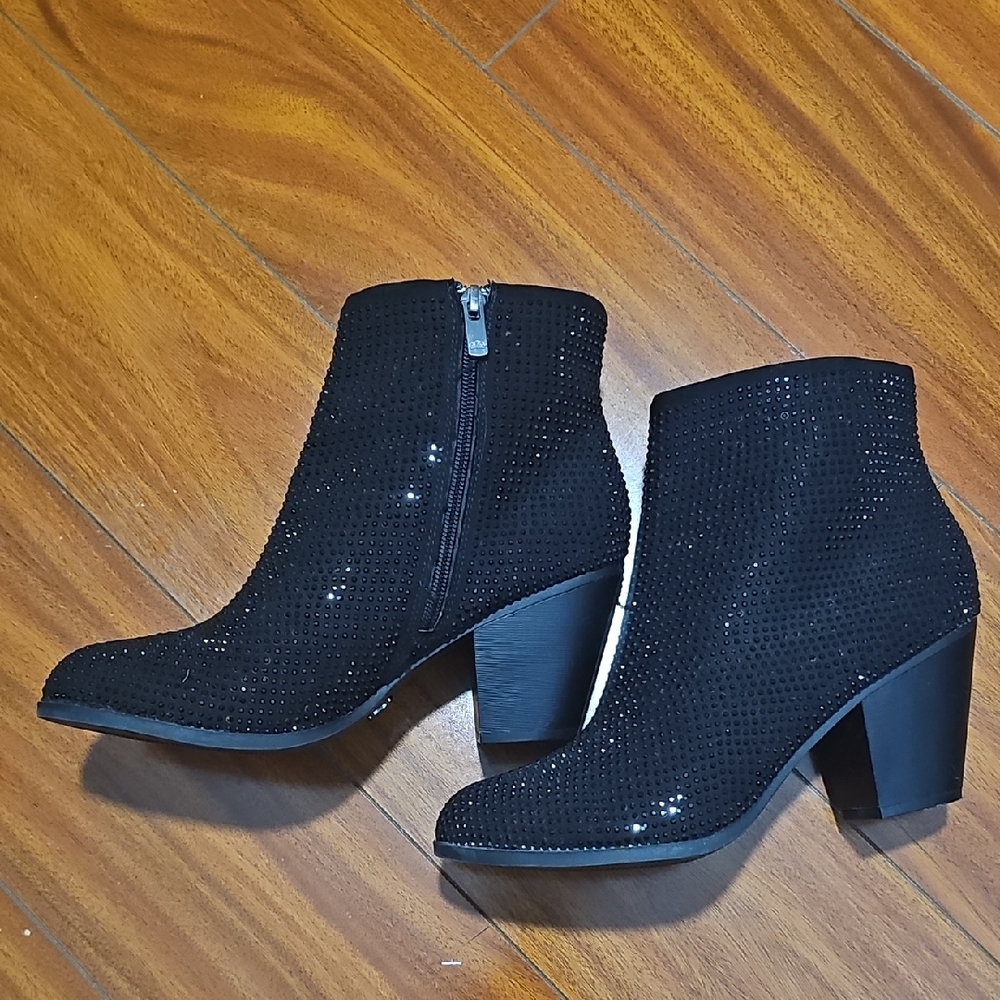 Juicy Couture Black Rhinestone Sparkly Beaded Ankle Booties Sz 9